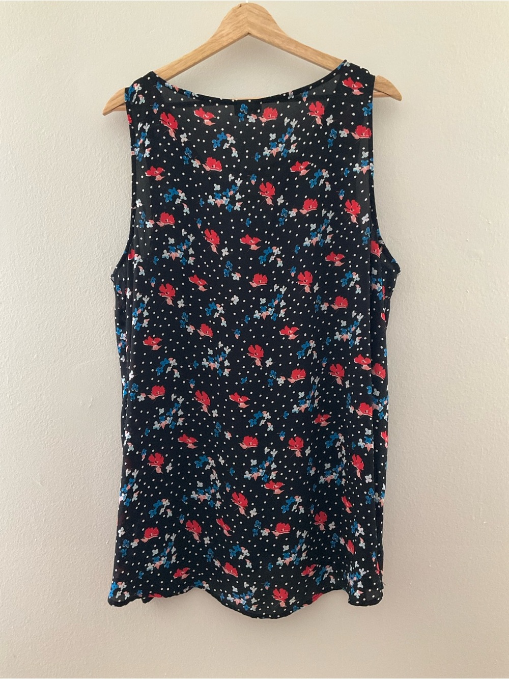 Torrid 2 Women's Black Floral Sleeveless Blouse - Picture 5 of 9